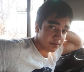 Bin, 25, Bishkek