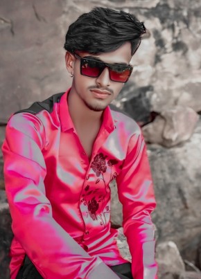 Surendra Singh, 18, India, Kota (State of Rājasthān)
