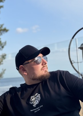 Denis, 34, Russia, Saint Petersburg