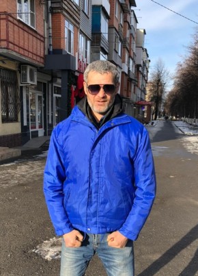 Геннадий