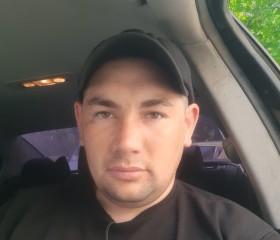 Rinat, 26, Yekaterinburg
