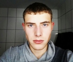 Иван, 32 года, Барнаул