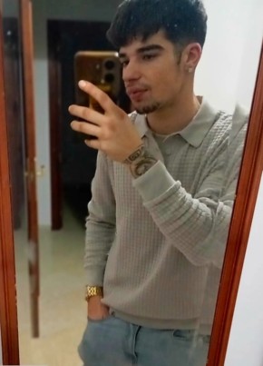 Adrián, 25, Spain, Malaga
