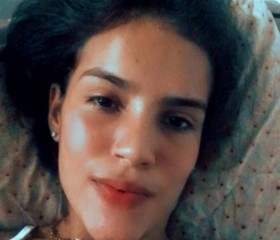 Valentina, 19, Manaus