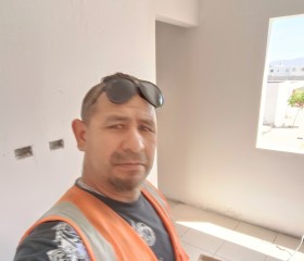 Juan reyes, 45, Gomez Palacio