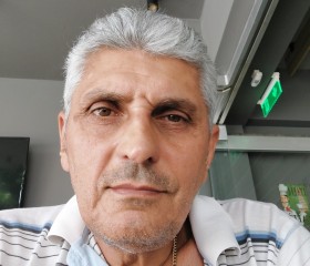 Дмитрий, 59 лет, Περαία