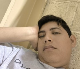 Alex, 29, Merida