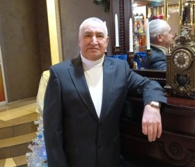 Виталий, 61 год, Санкт-Петербург