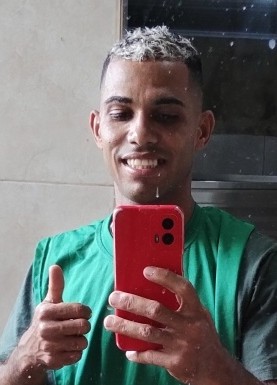 Adriano Victalia, 30, República Federativa do Brasil, Nova Iguaçu