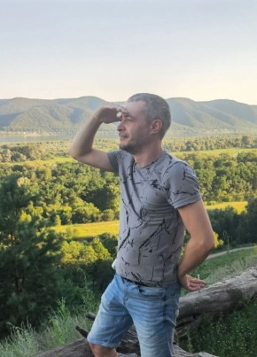 Антон из Тольятти 36 лет