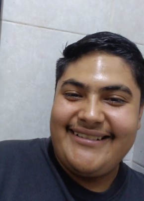 Juan из Irapuato 18 лет