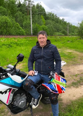 Владимир из Санкт-Петербурга 53 года
