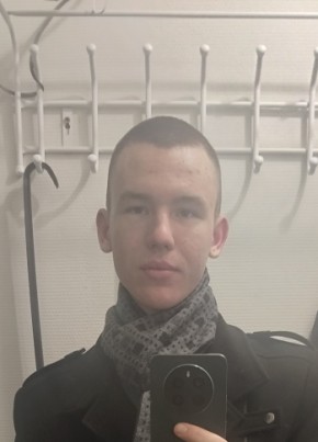Виктор из Михайловск (Ставропольского край) 21 год
