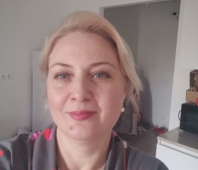 Lyudmila, 50, Moscow