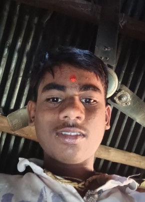 Karan, 18, India, Basmat