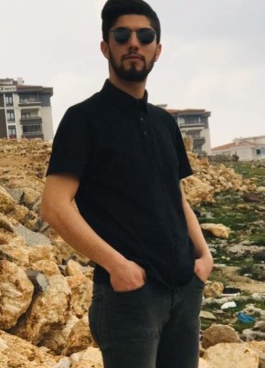 Yasin, 25, Türkiye Cumhuriyeti, Adana