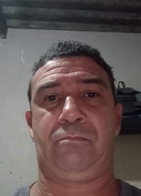 Carlos Souza из Sertãozinho 45 лет