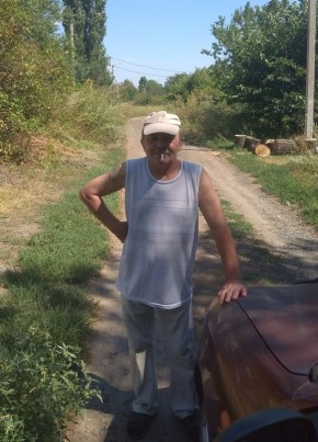 Александр, 57, Россия, Гуково