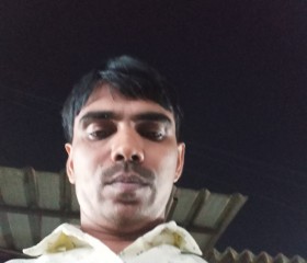 Vikram, 19, Vapi