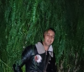 Joli, 32, Thala