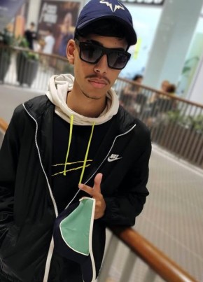 Gabriel из Curitiba 21 год