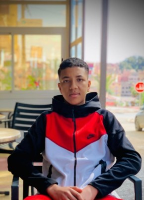 Yaya, 18, Morocco, Casablanca