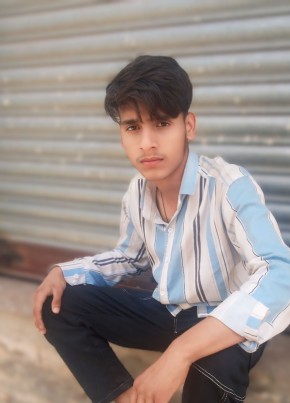 Fazil, 18, India, Morādābād