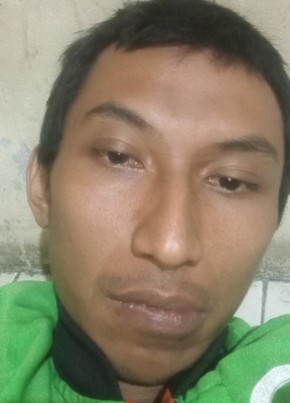 Yanuar из Ungaran 32 года