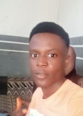 Lorenzo D weah, 23, Ghana, Achiaman