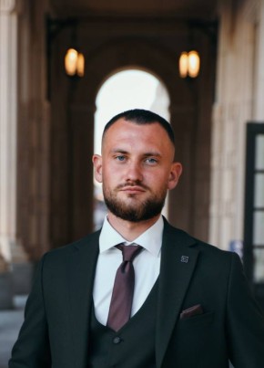 Сергей из Керчи 23 года