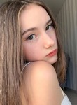 Polina, 22  , Moscow