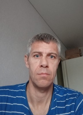 Олег из Воронежа 44 года