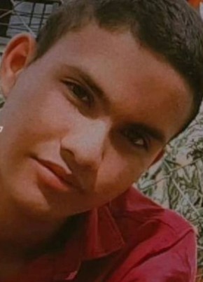 Franco Martínez, 18, República Argentina, Puerto Eldorado