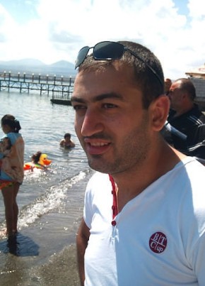 ANDRANIK, 36, República de Colombia, Armenia