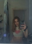 Фото профиля: Елизавета, 20, Хабаровск, ищу: Парня  от 18  до 30 
