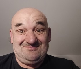Bruno, 60, Craon