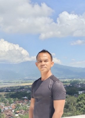 I W. DEWA GWT, 42, Indonesia, Indramayu