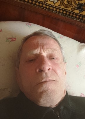 Николай из Воронежа 71 год