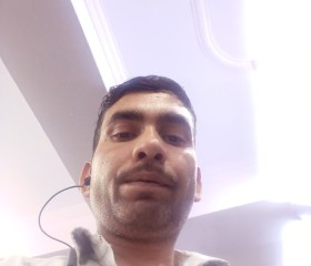 Dinesh Kumar, 22 года, New Delhi