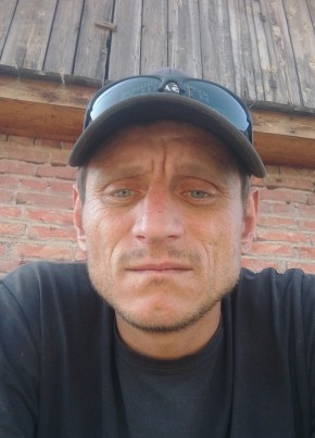 Роман из Өскемена 34 года