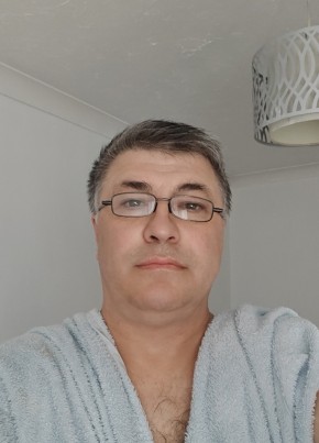 Saulys из London 53 года