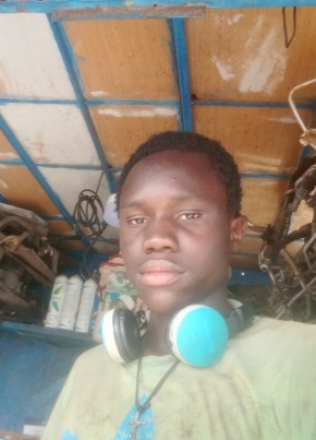 Emmanuel, 20, République du Sénégal, Pikine
