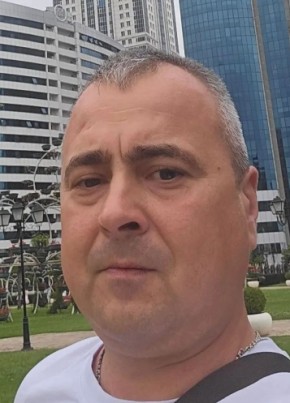 Кирилл из Саратова 43 года
