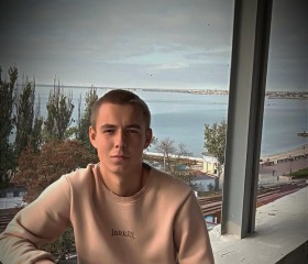 Igor, 21 год, Феодосия