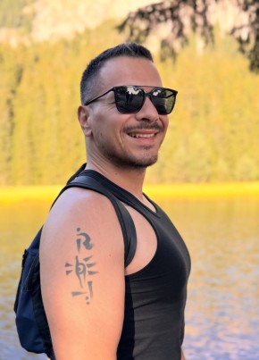 Алексей из Омска 37 лет