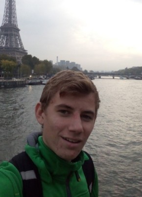 Sylvain, 23, République Française, Ollioules