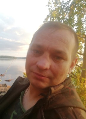 Андрей из Первоуральска 44 года