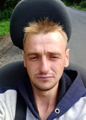 Алексей, 32, Россия, Тихвин