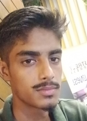 Sajjad Metlo, 18, Pakistan, Karachi
