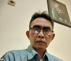 Rois, 57 лет, Kabupaten Malang
